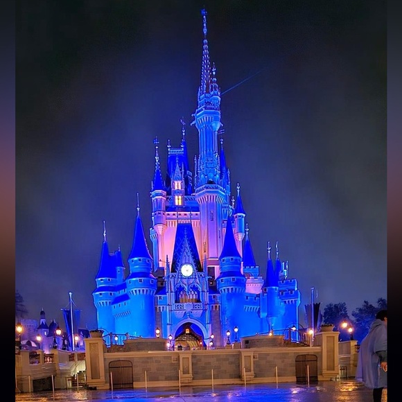 Meet your Posher, Brandi - Picture 3 of 3